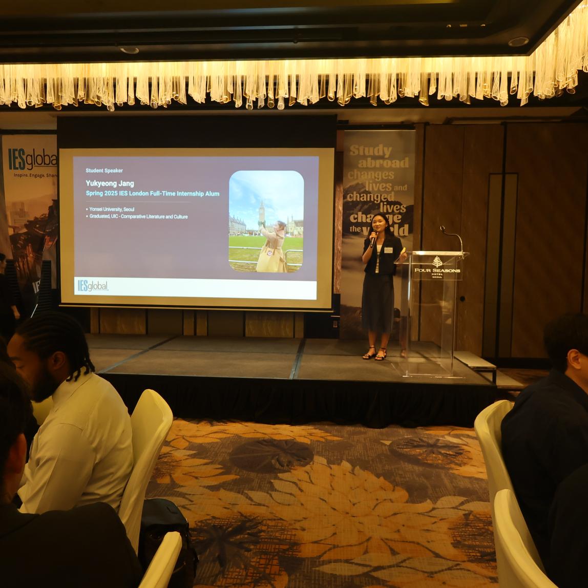 IES Internship Alum, Yukyeong Jang, presenting at the 2026 SAF Korea Alumni Event.