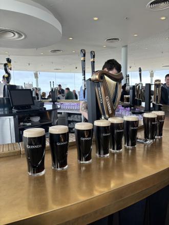 アイルランドでギネスビールの工場見学