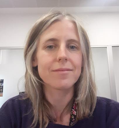 Headshot of Natalia Gil.