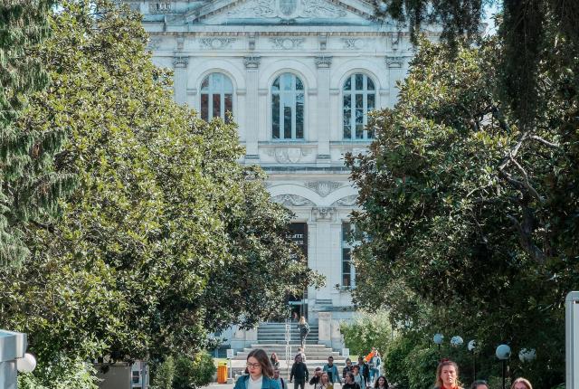 Universite Catholique de L'Ouest Content 01