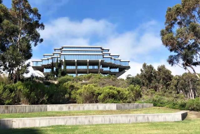 University of California, San Diego Content 01