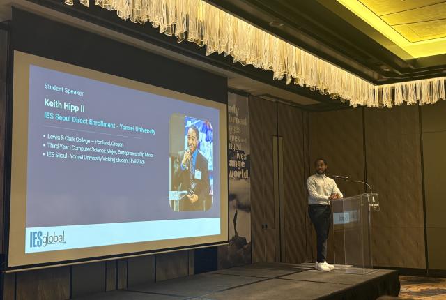 IES Global Alum, Keith Hipp II, presenting at the 2026 SAF Korea Alumni Event.