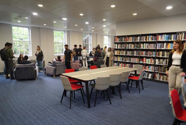 Interior of the IES Abroad London Center.