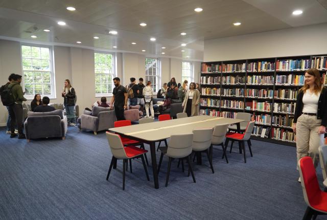 Interior of the IES Abroad London Center.