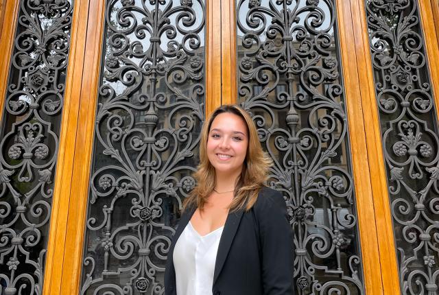 An IES intern standing outside of her placement at the Barcelona Bar Association