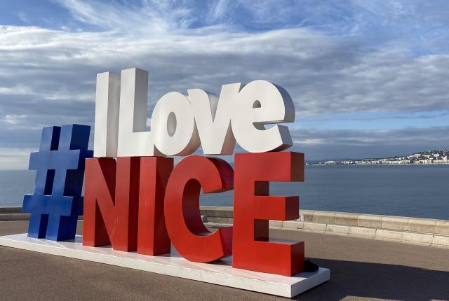 I love Nice statue 