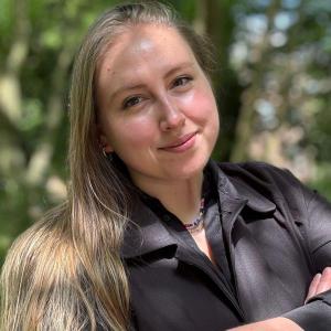 Headshot of Chloe-Kate Abel, staff member at IES Abroad London Center