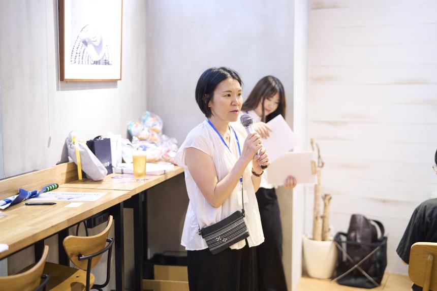 Natsuko Kambayashi delivering the opening toast at the SAF Japan Alumni Party (June 13, 2026).