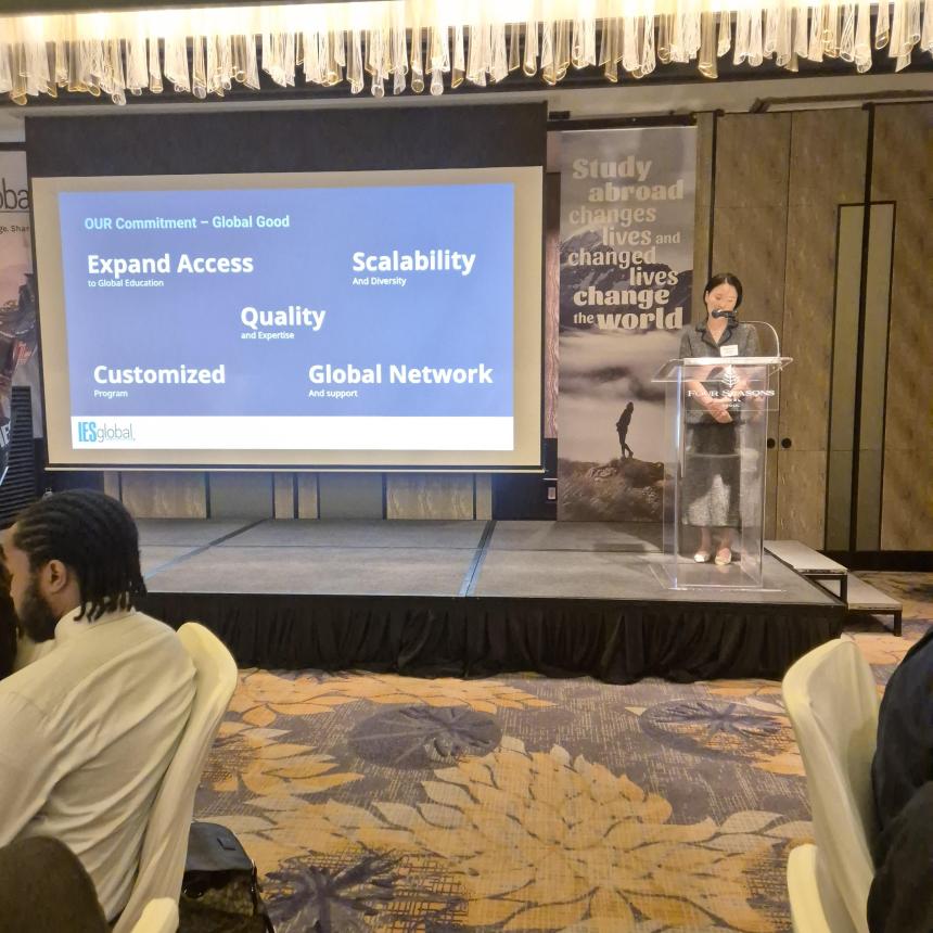 SAF Korea Director, Suyeon Lee, presenting at the 2026 SAF Korea Alumni Event.